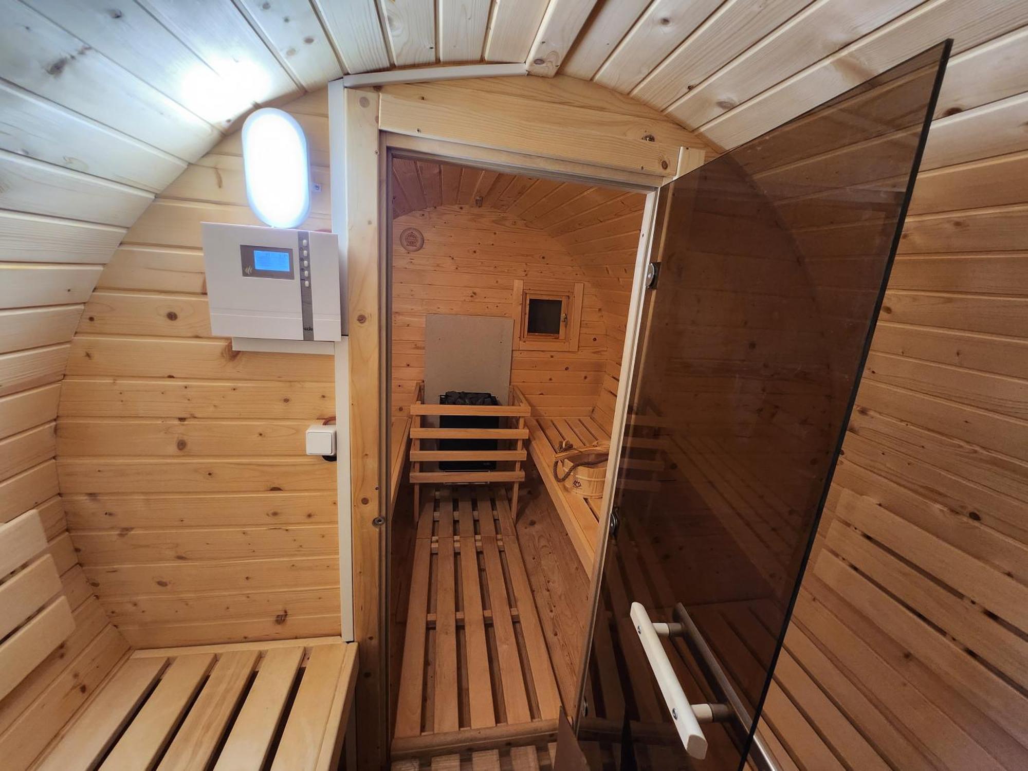 Haus Strandkoerv Mit Fass-Sauna Loddin Exterior photo